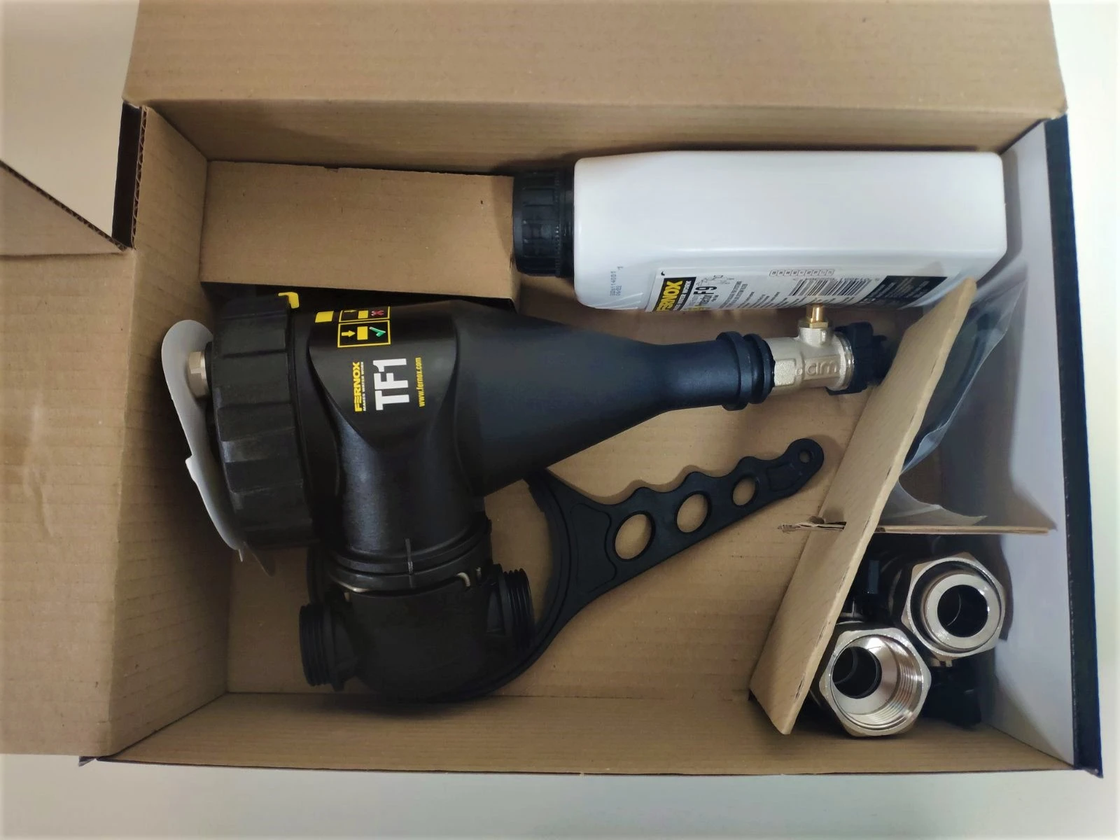 Магнитен циклонен филтър Fernox Total filter TF1 - Image 6